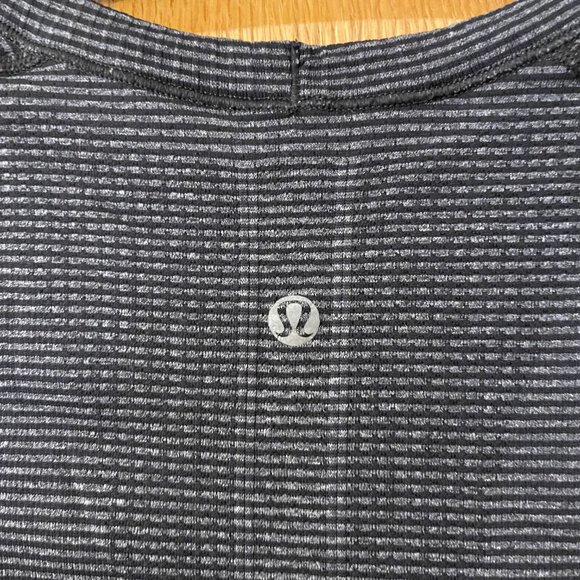 Striped Lululemon Long Sleeve Performance shirt, Size 10 - Picture 2 of 5